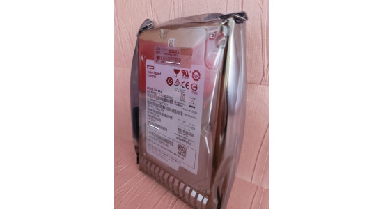 EH0300JEDHC 759202-001 Жесткий диск HP HDD 300GB 12G 15K 2.5" SAS 512n SC